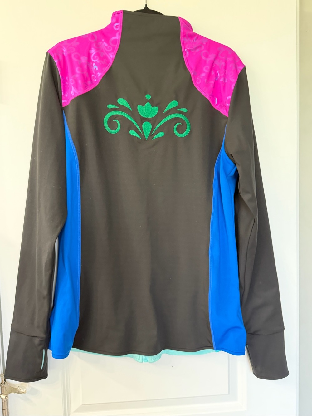 EUC Crowned Athletics Frozen Reversible Jacket - Picture 3 of 9